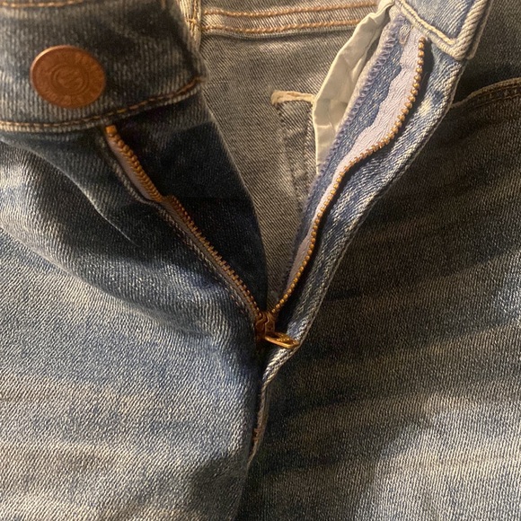 MOTHER Denim The Runaway Step Fray Jeans - Picture 4 of 11